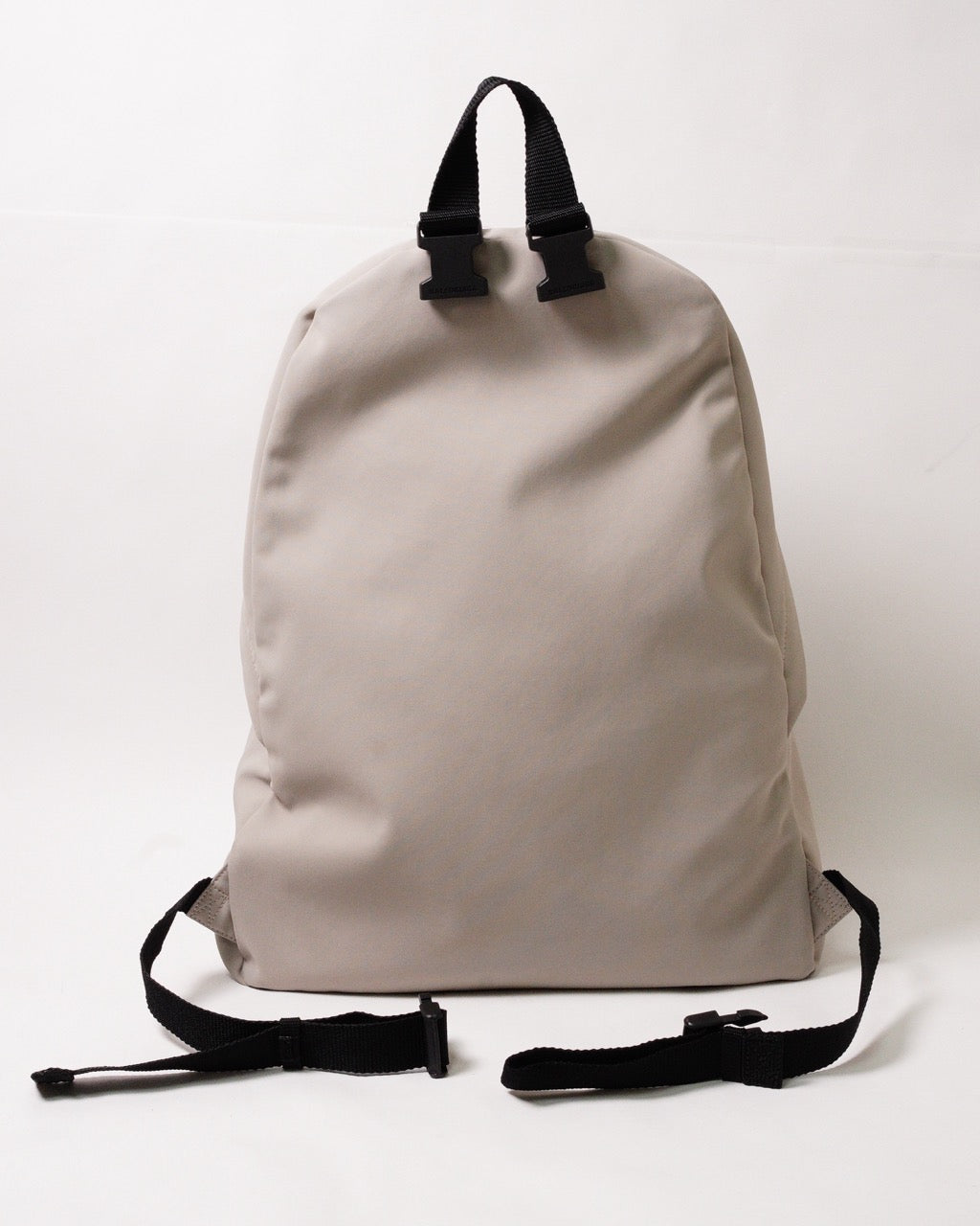 Balenciaga EXPLORER 雙面後背包 黑色 × 奶茶灰