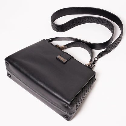 BOTTEGA VENETA BV Piazza黑色小號肩背斜背包