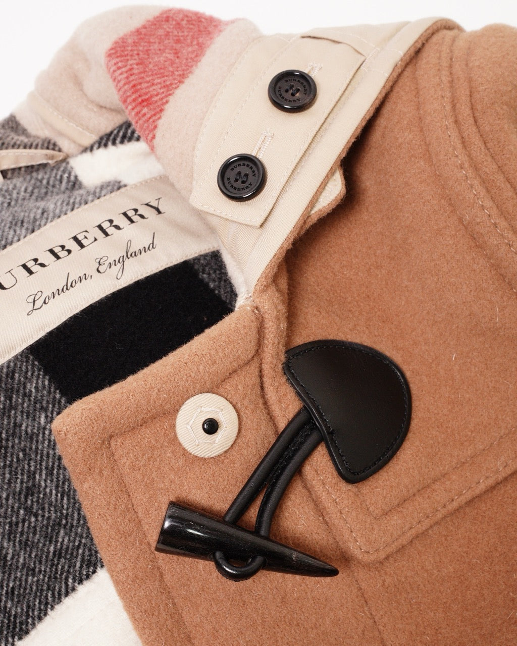Burberry 駝色羊毛牛角扣大衣