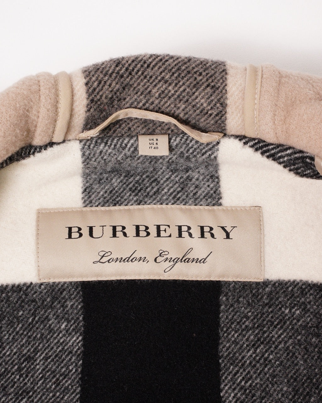 Burberry 駝色羊毛牛角扣大衣