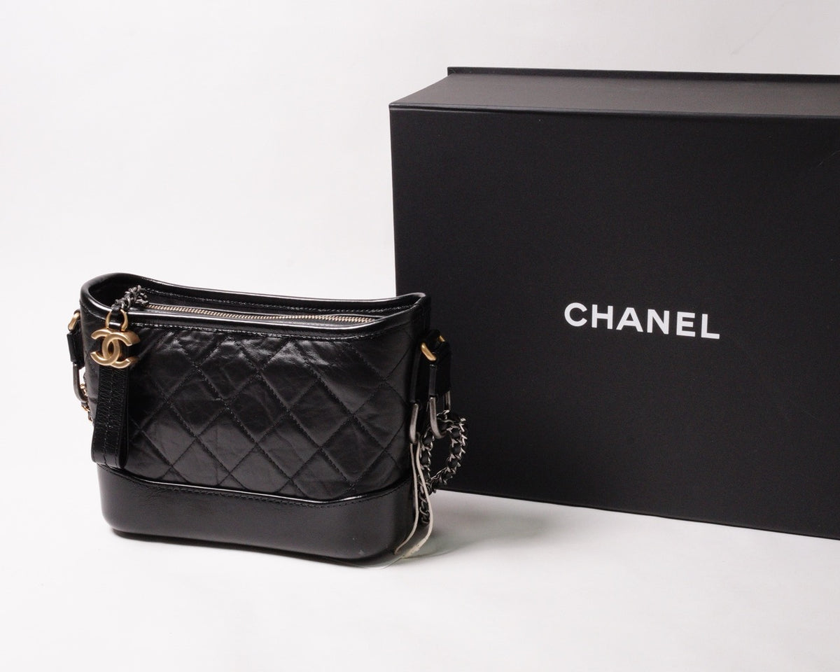 CHANEL GABRIELLE 菱格紋雙色鍊帶流浪包-31開