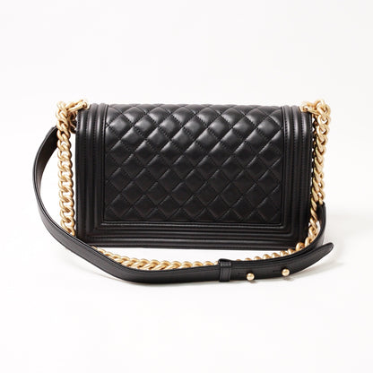 BOY CHANEL 經典金釦黑色小羊皮菱格紋