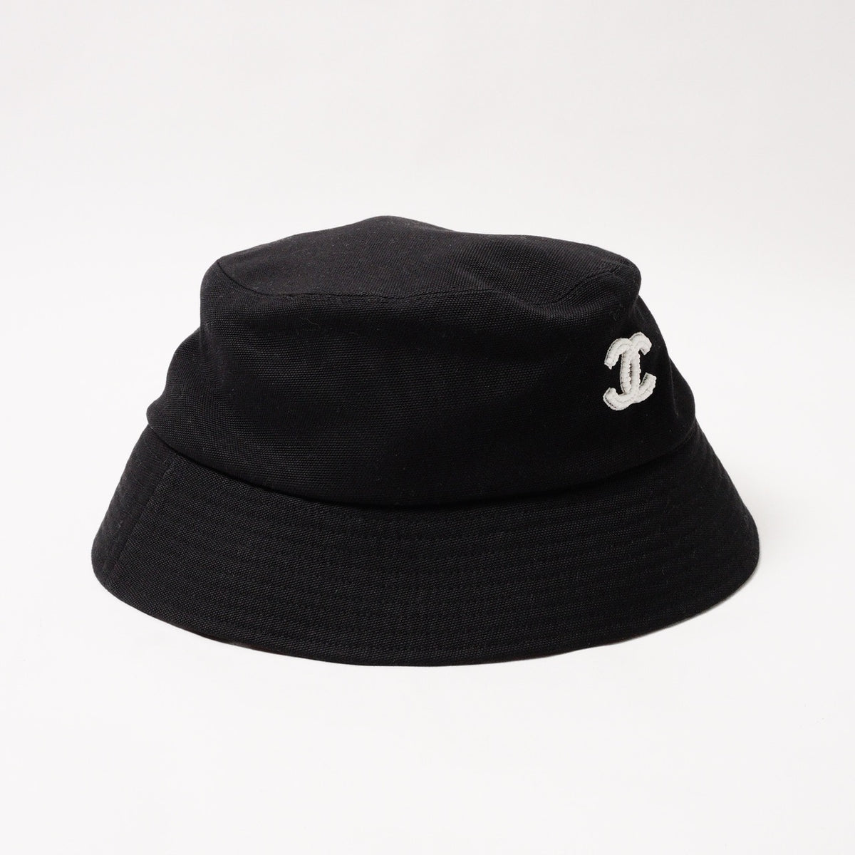 CHANEL 經典雙C珠珠漁夫帽 黑色