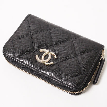 Chanel 經典CC水鑽LOGO 小牛皮ㄇ字拉鍊零錢包 2025年9月購買