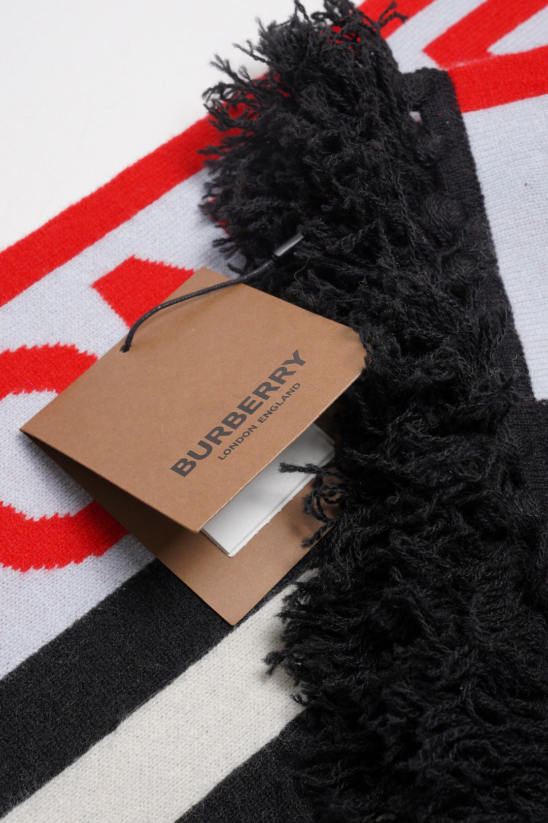 Burberry 羊毛英文LOGO圍巾（紅白條紋）