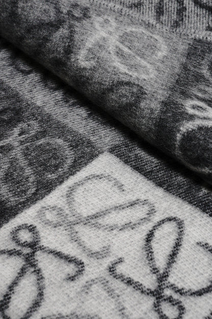 LOEWE 精選暢銷款羊毛/喀什米爾圍巾