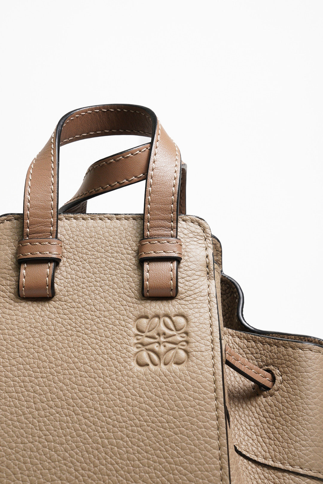 loewe mini hammock 吊床包 （沙色