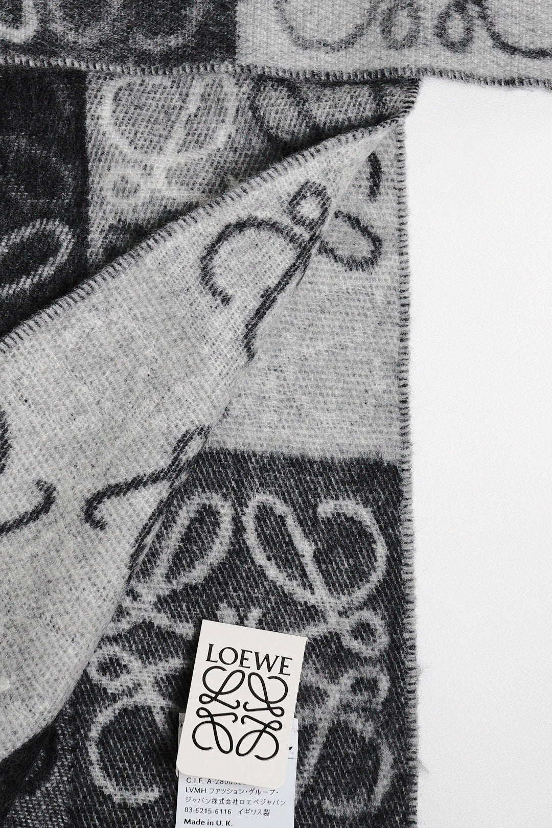 LOEWE 精選暢銷款羊毛/喀什米爾圍巾
