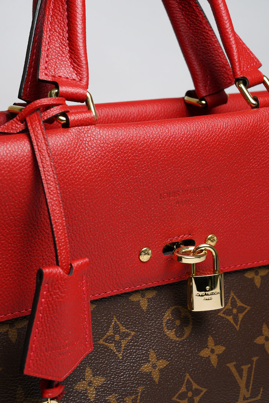 LOUIS VITTION Venus Monogram 帆布小牛皮手提包