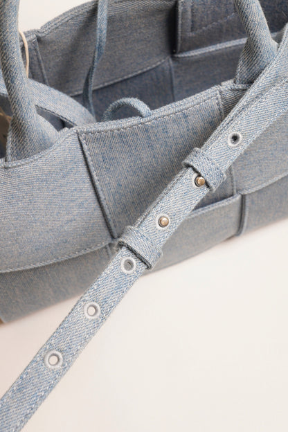 Bottega Veneta 丹寧編織托特包（Arco Tote）