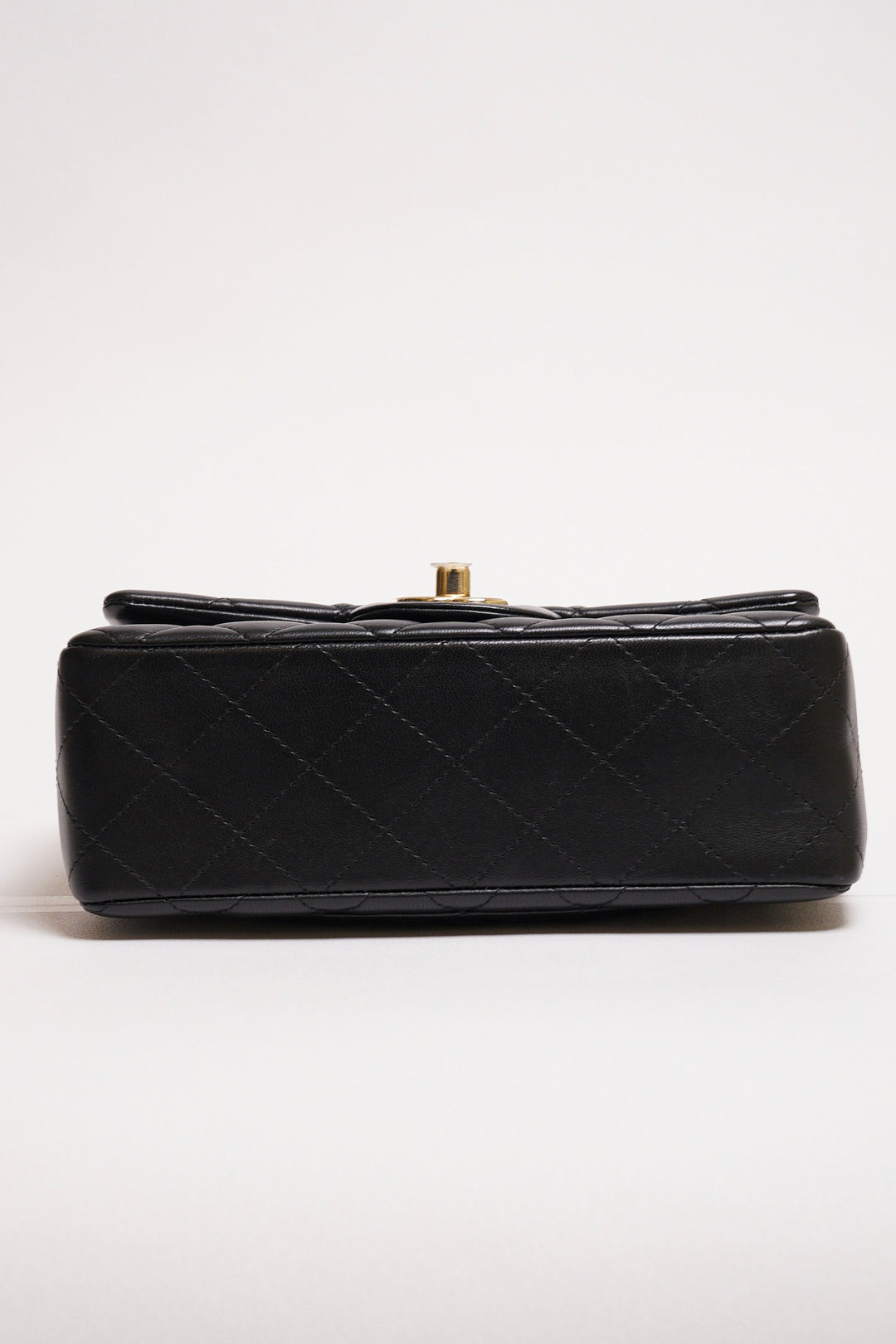 CHANEL 經典口蓋包 Mini CF20 - 黑金23開