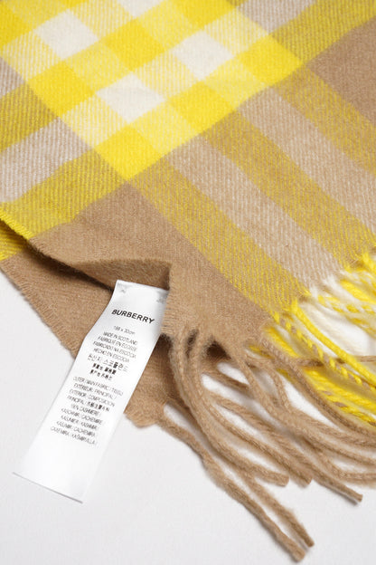 Burberry 經典格紋圍巾（奶茶格紋）