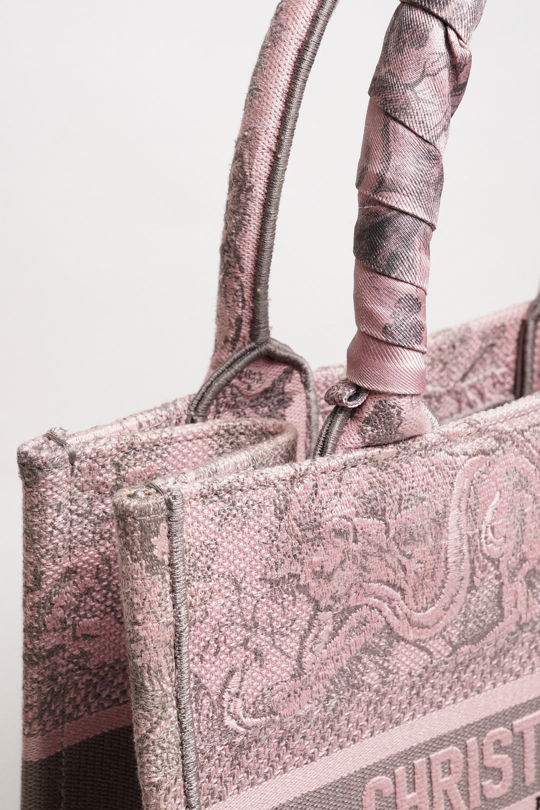 Dior動物園粉色小號Book Tote+送提把粉色絲巾