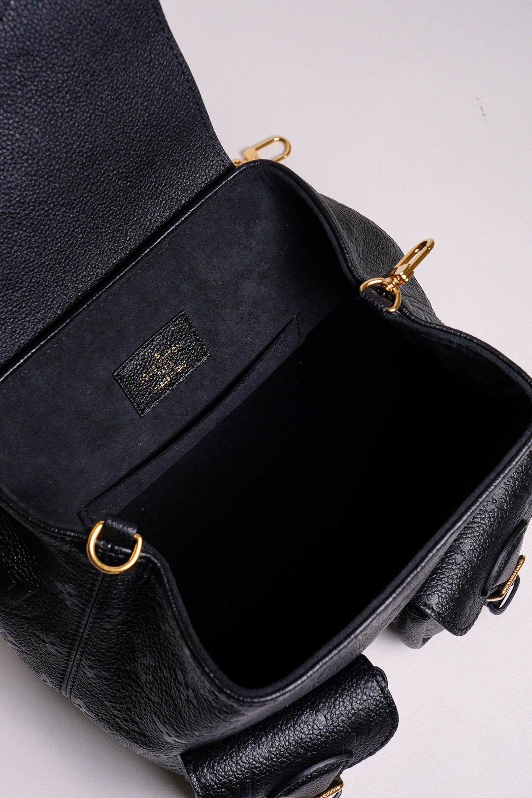 Louis Vittion M47072