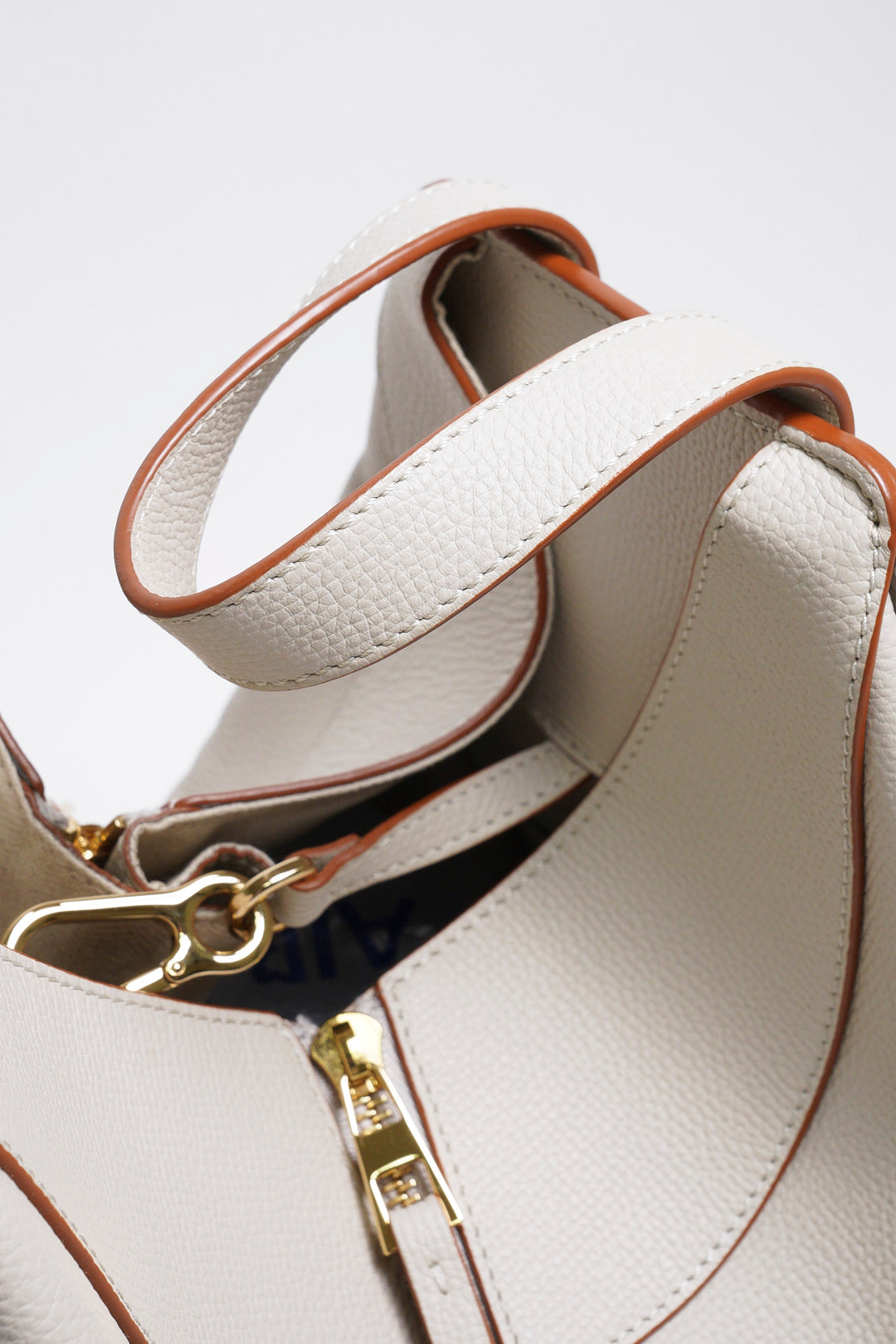 LOEWE 吊床包 灰色