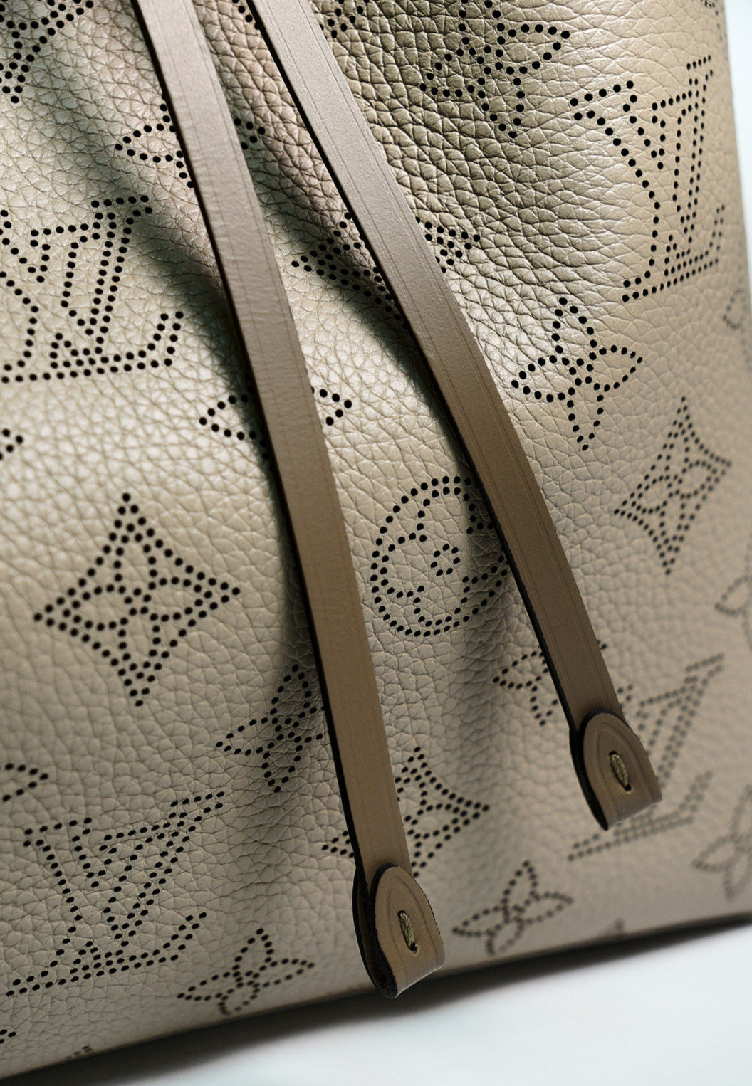 Louis Vuitton 月光女神Muria 水桶包 (全新）