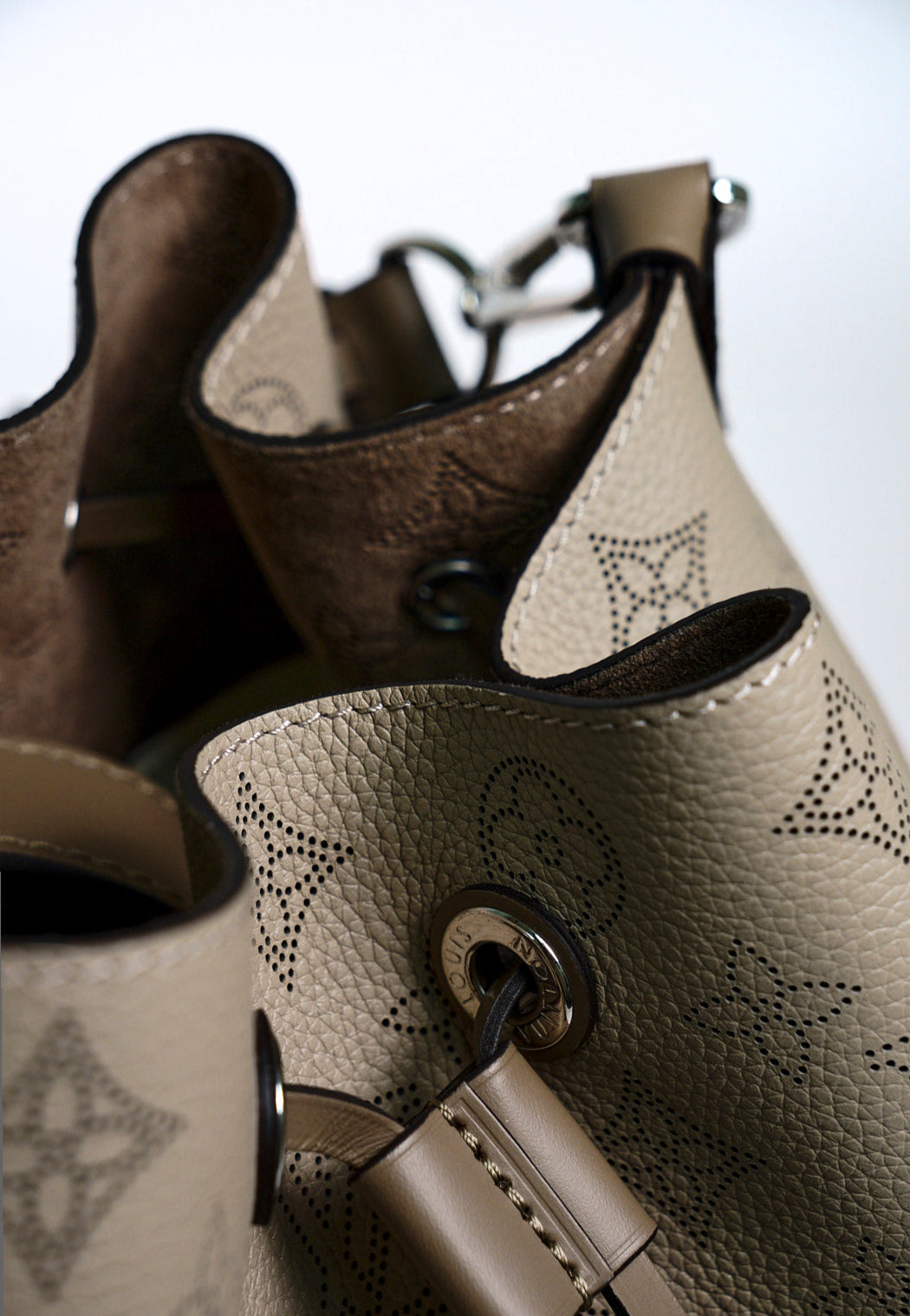 Louis Vuitton 月光女神Muria 水桶包 (全新）