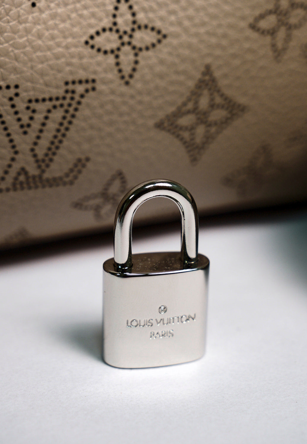 Louis Vuitton 月光女神Muria 水桶包 (全新）