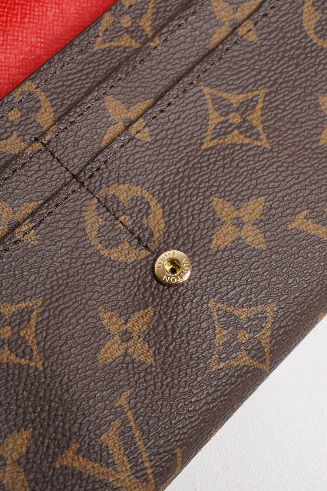 LOUIS VUITTON 老花長夾 Monogram帆布內裡拚色信封式長夾(紅色)
