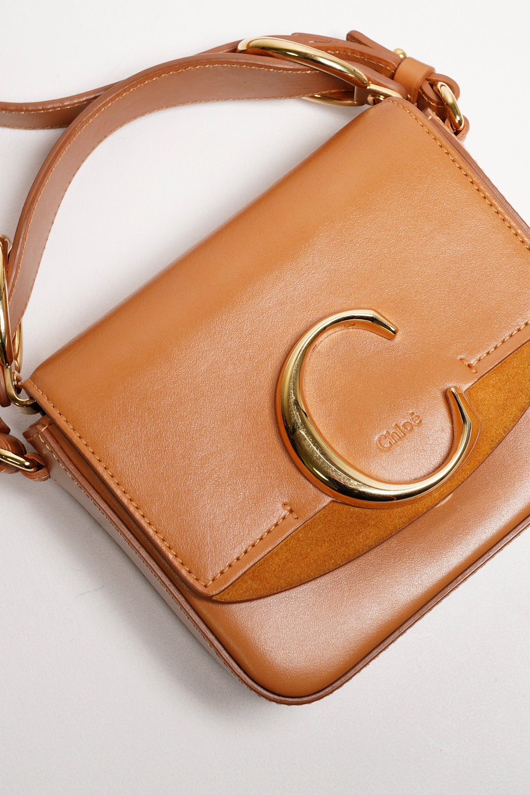 Chloé mini C 小方手提包（焦糖色）