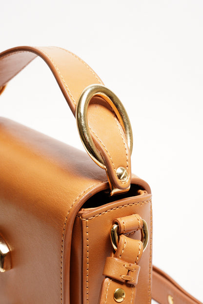 Chloé mini C 小方手提包（焦糖色）