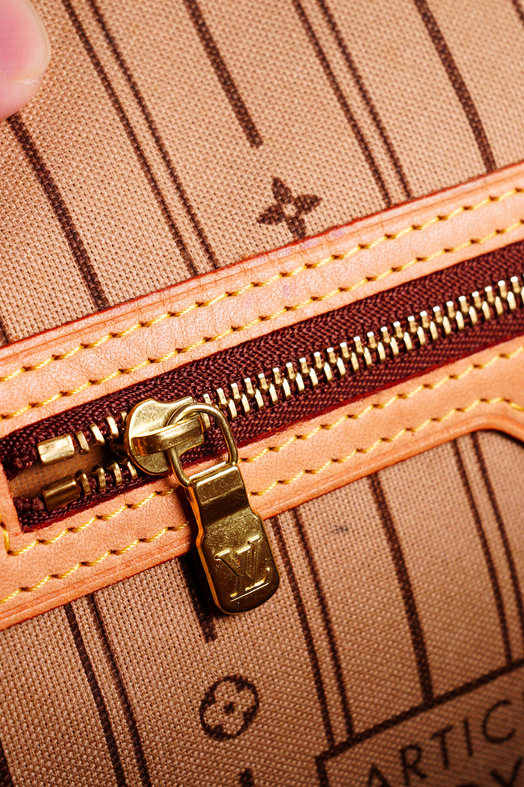 LOUIS VUITTION Neverfull MM M40156