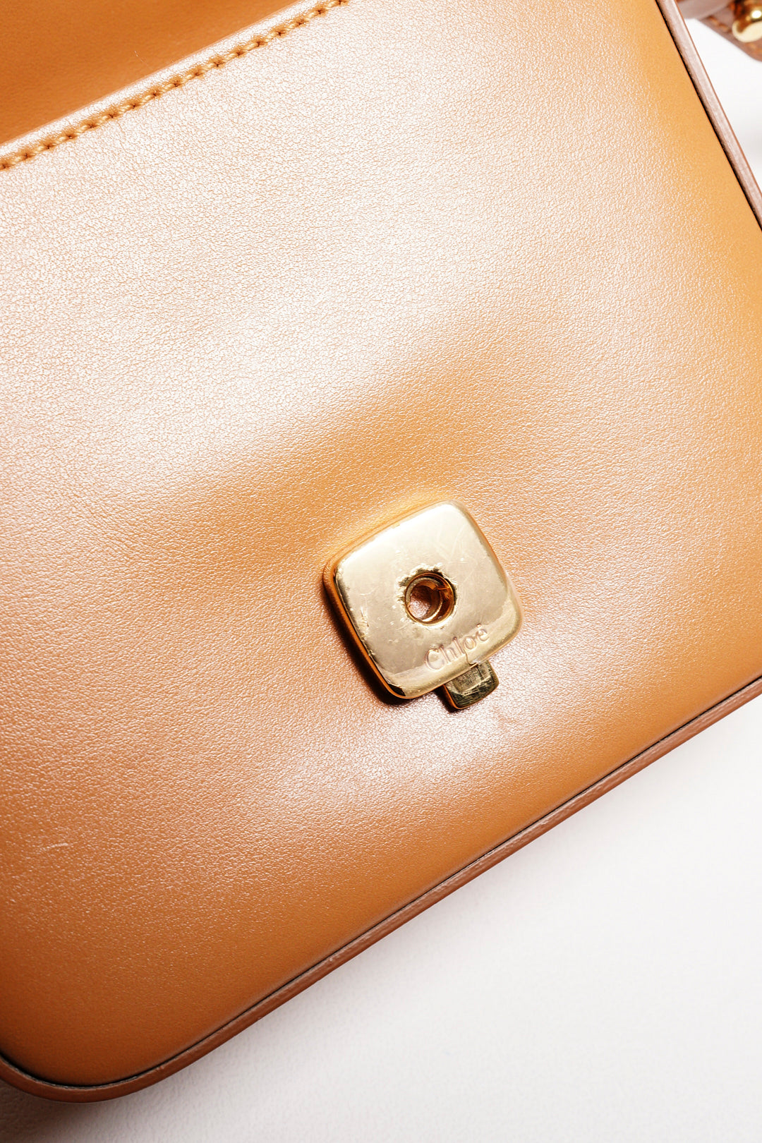Chloé mini C 小方手提包（焦糖色）