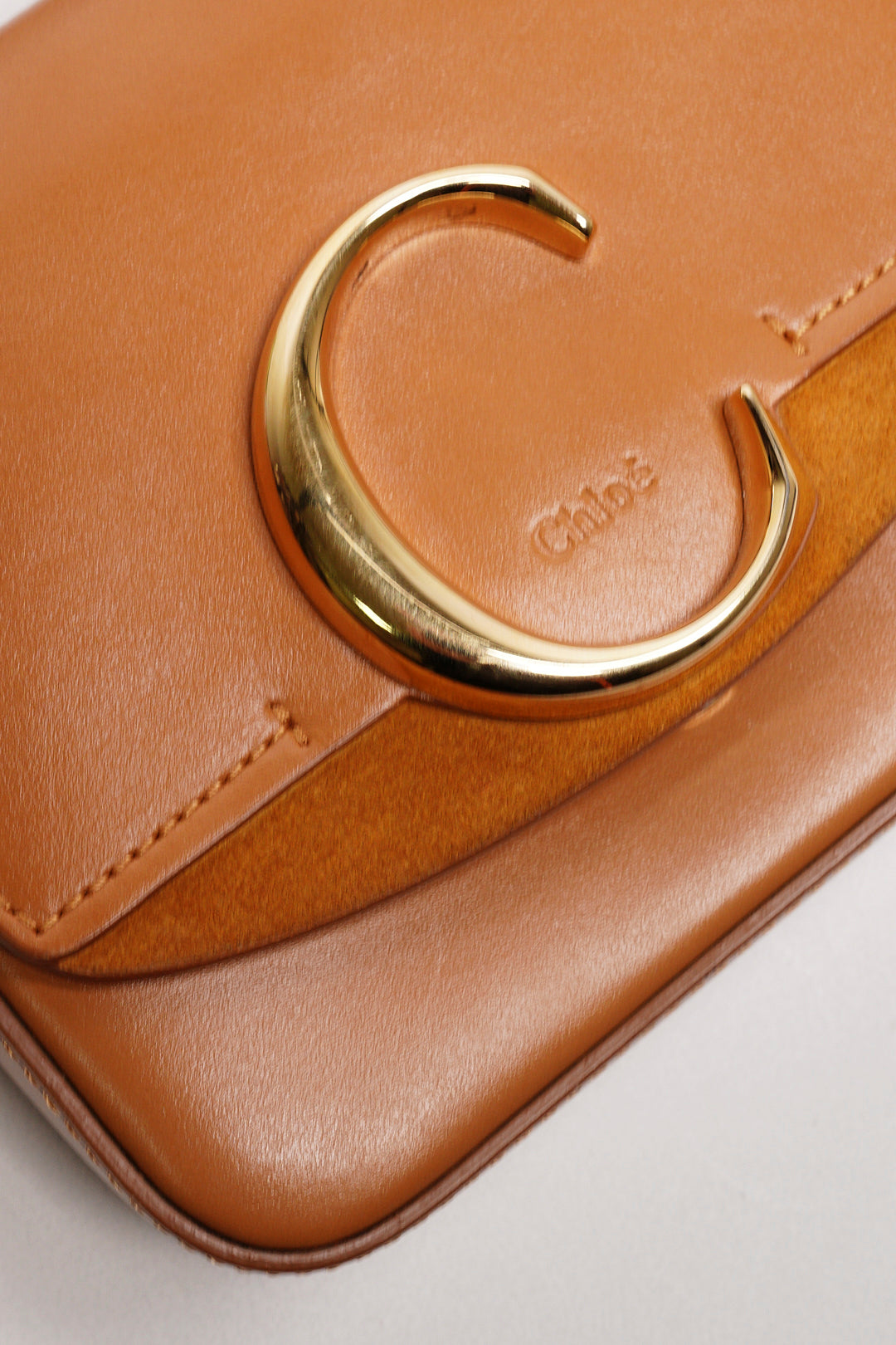 Chloé mini C 小方手提包（焦糖色）