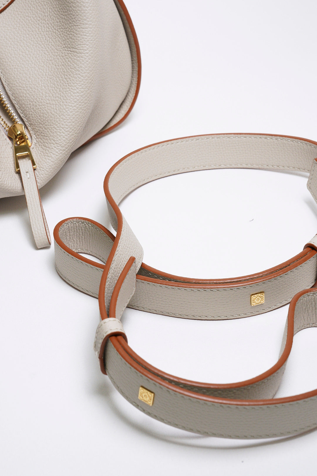 LOEWE 吊床包 灰色