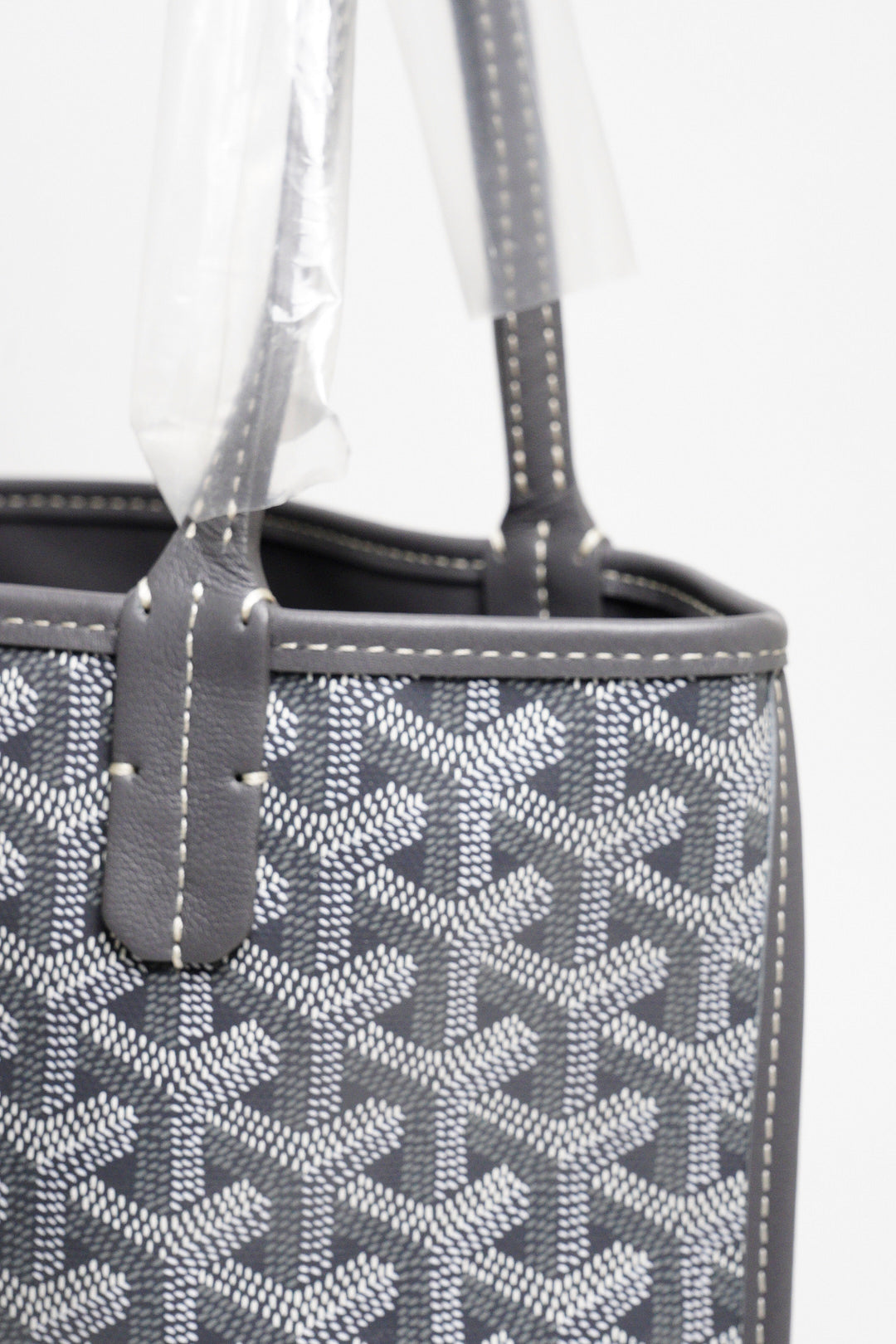GOYARD 灰色 Anjou Mini Bag