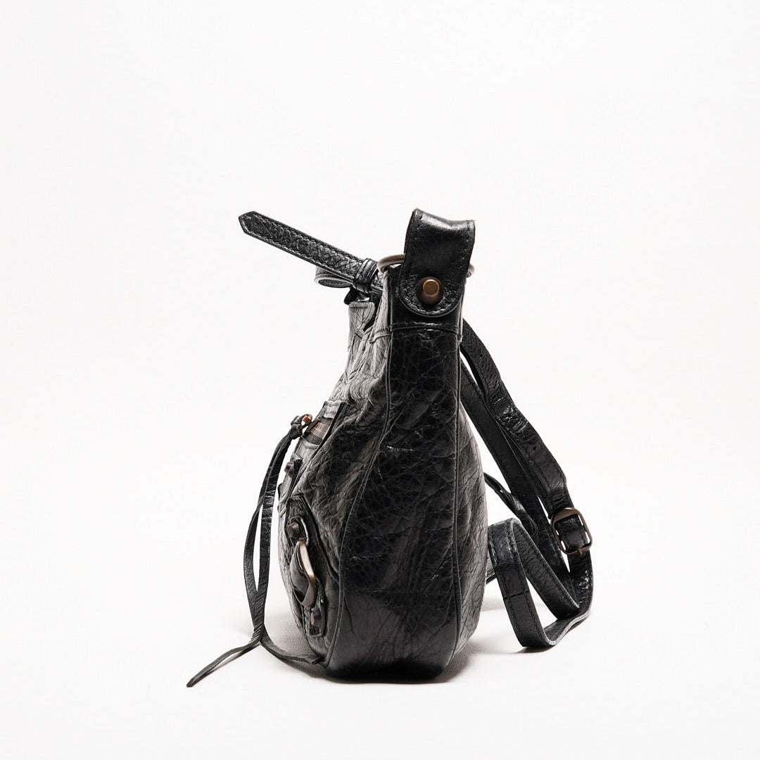 Balenciaga hip復古黑色羊皮斜背包