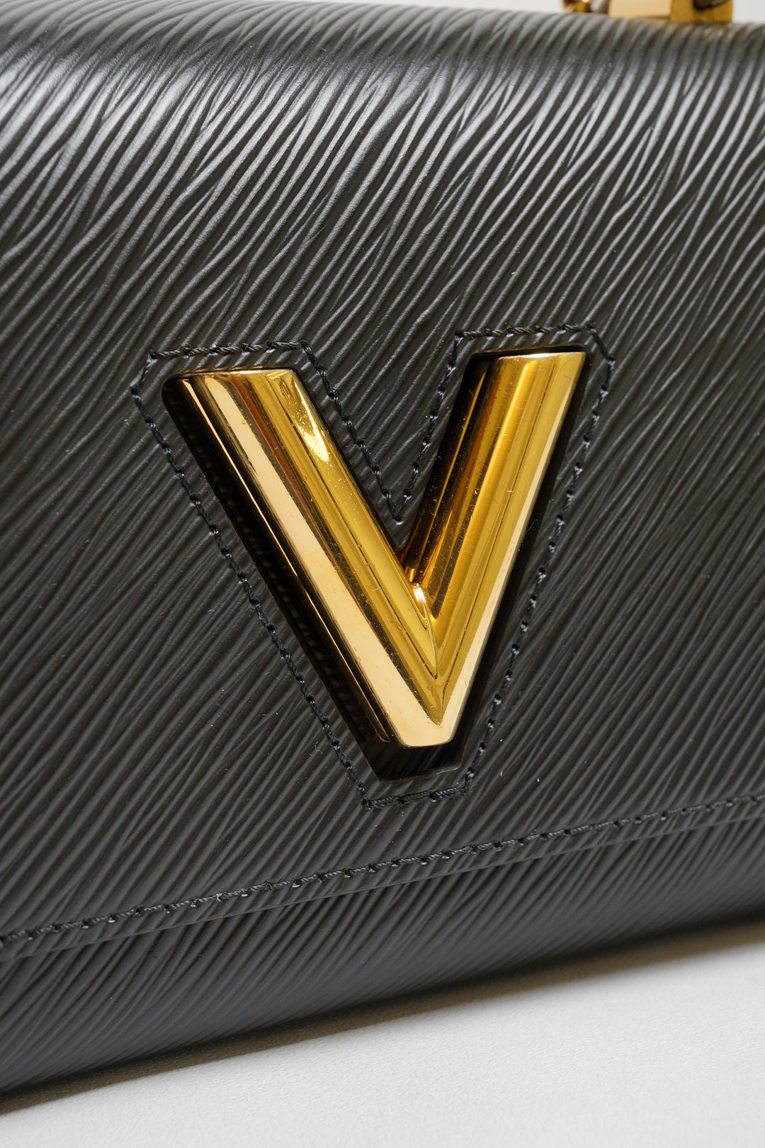 LOUIS VUITTON Twist - PM黑金