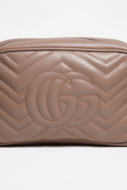 Gucci藕粉色gg logo相機包