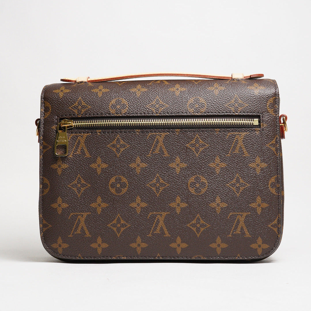 LOUIS VUITTON Pochette Métis