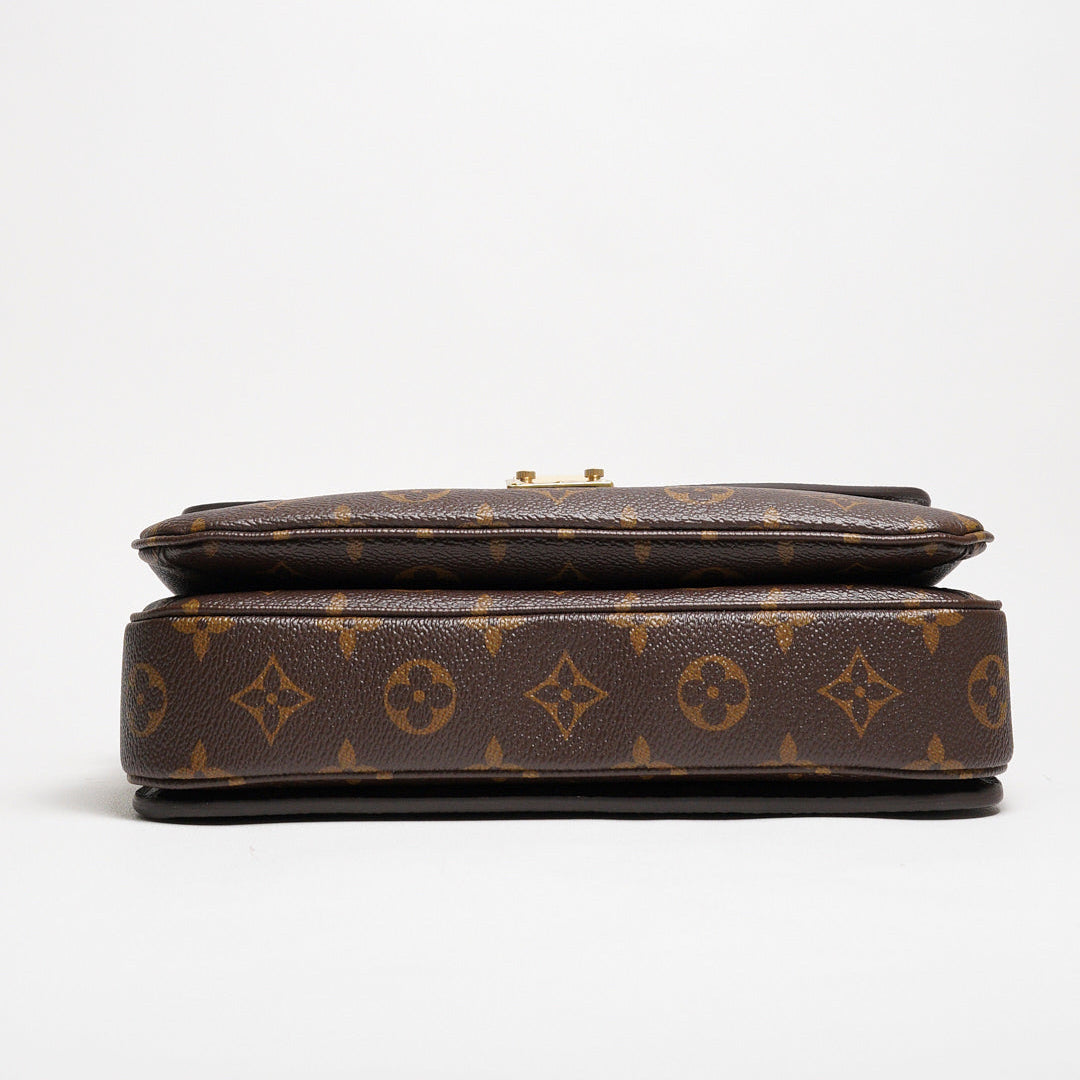 LOUIS VUITTON Pochette Métis