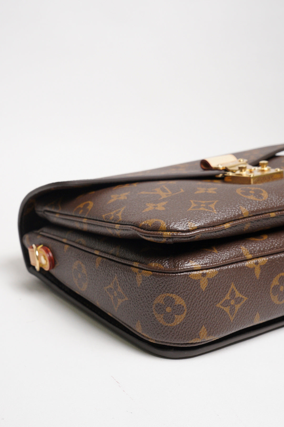 LOUIS VUITTON Pochette Métis
