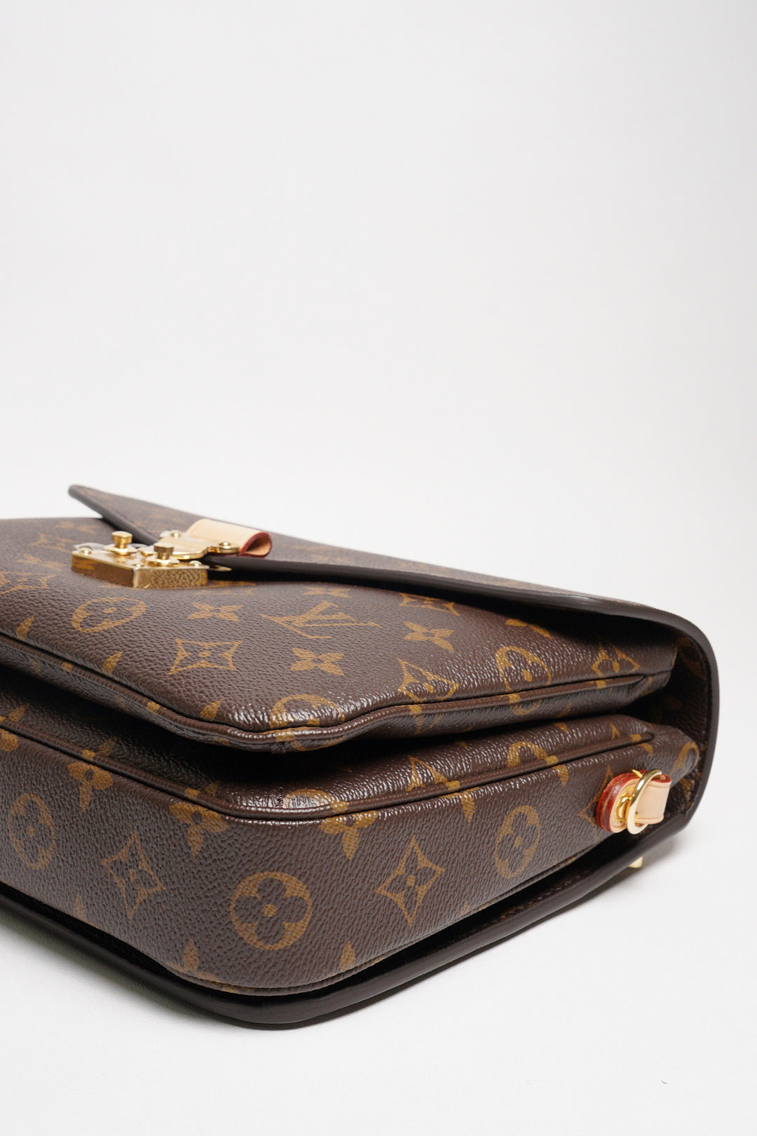 LOUIS VUITTON Pochette Métis