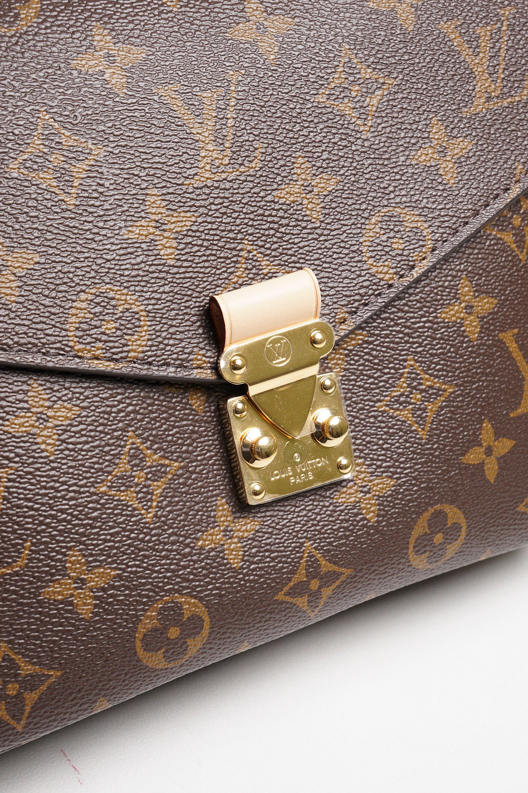 LOUIS VUITTON Pochette Métis