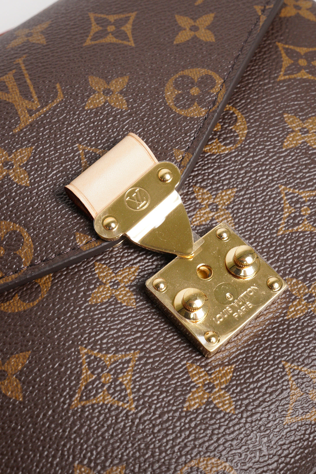 LOUIS VUITTON Pochette Métis