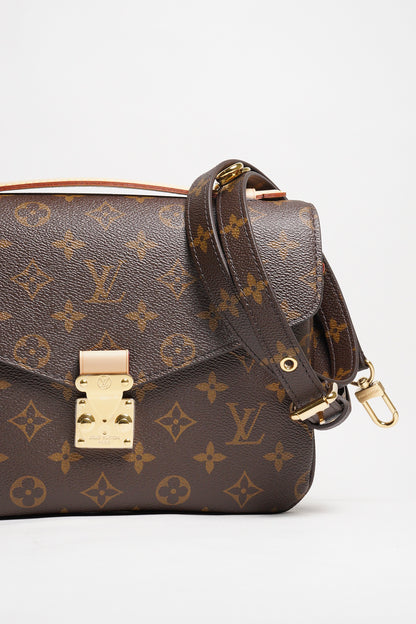 LOUIS VUITTON Pochette Métis