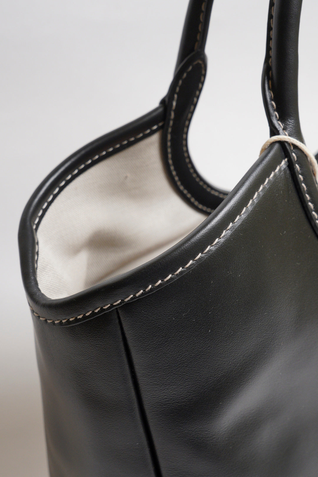 Miu Miu Ivy手提托特包 - 小號黑