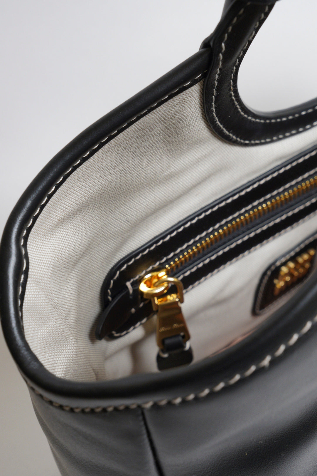 Miu Miu Ivy手提托特包 - 小號黑