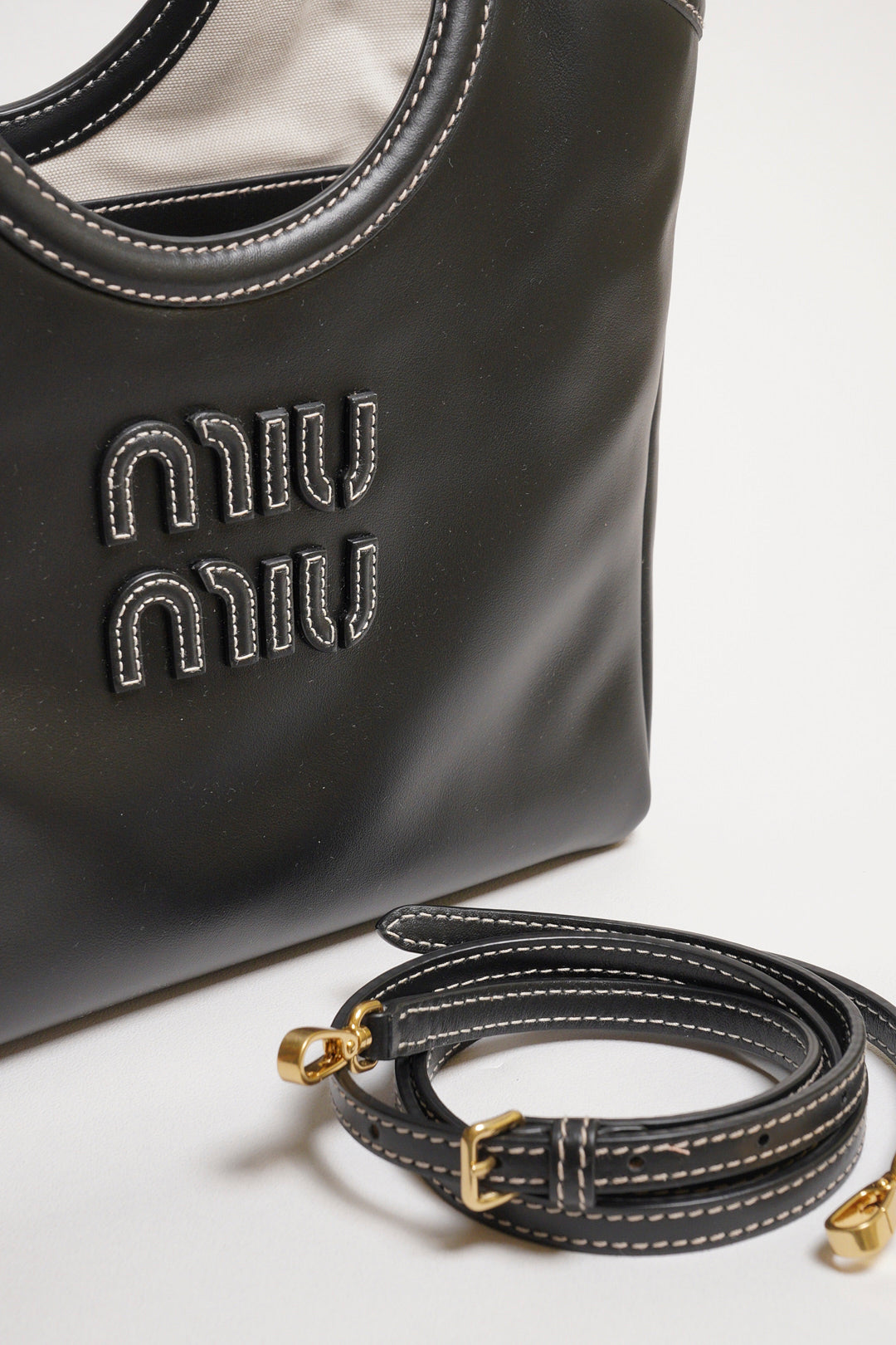 Miu Miu Ivy手提托特包 - 小號黑