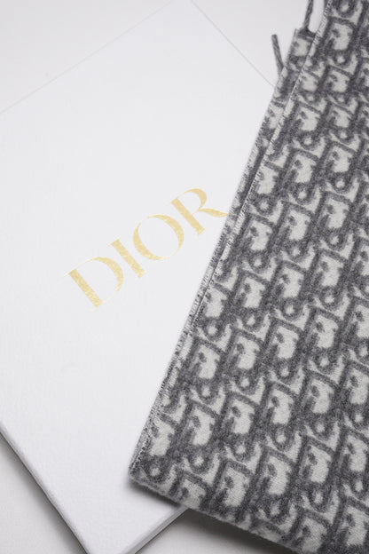 Dior 經典老花羊絨圍巾