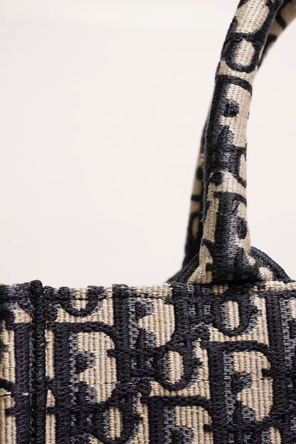 DIOR 經典老花小型刺繡托特包