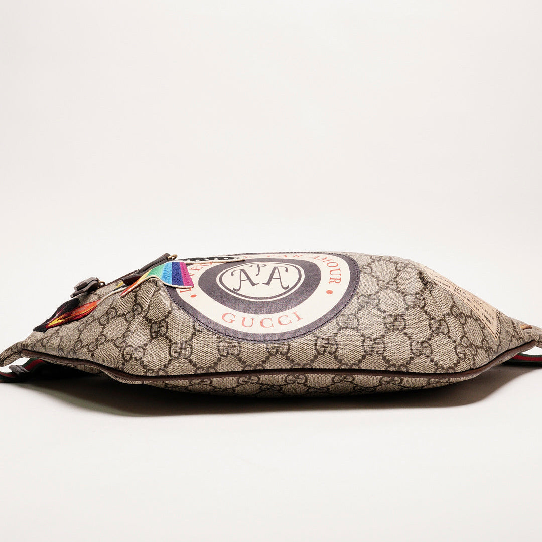 Gucci 塗層帆布刺繡設計腰包