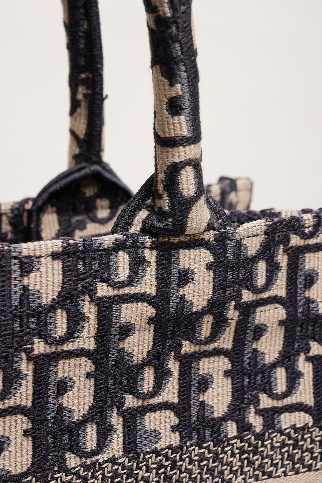 DIOR 經典老花小型刺繡托特包