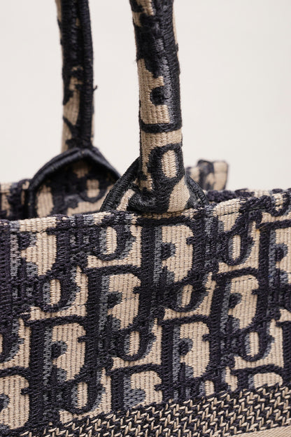 DIOR 經典老花小型刺繡托特包