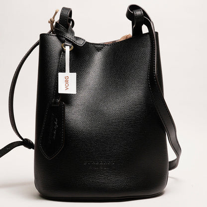 Burberry 雙面小水桶包（黑色/內裏格紋）