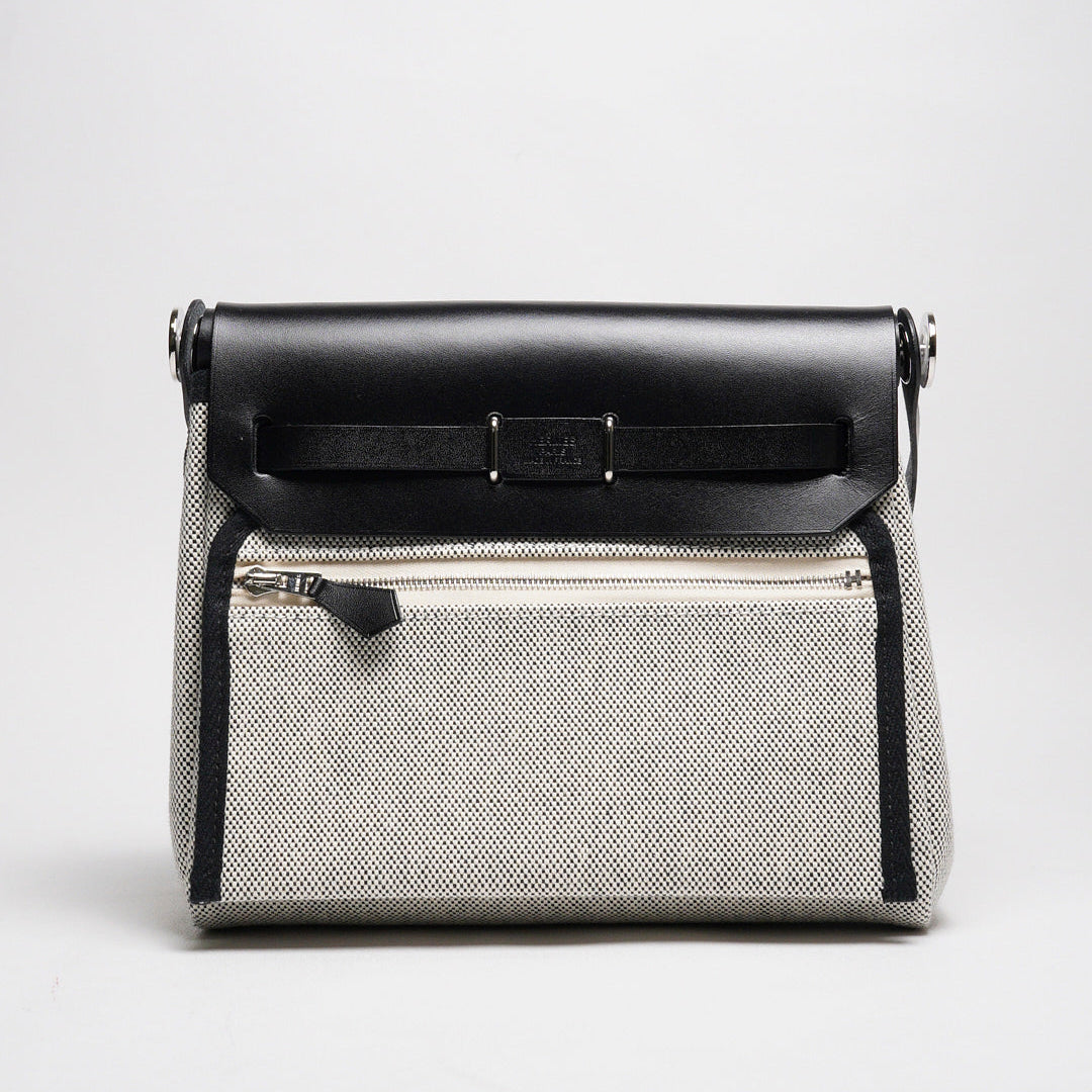 Hermes Mini herbag 斜背包 熊貓配色 銀扣（石板灰）K刻